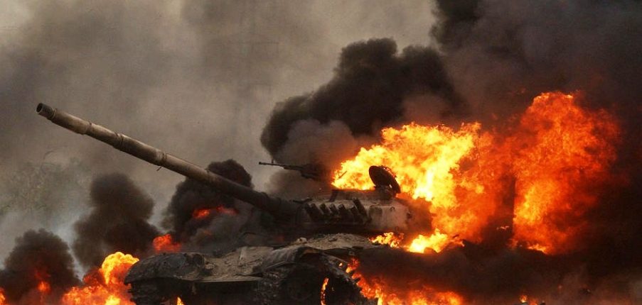 
                Украинские военные в Попасной уничтожили российский танк (Видео)            
