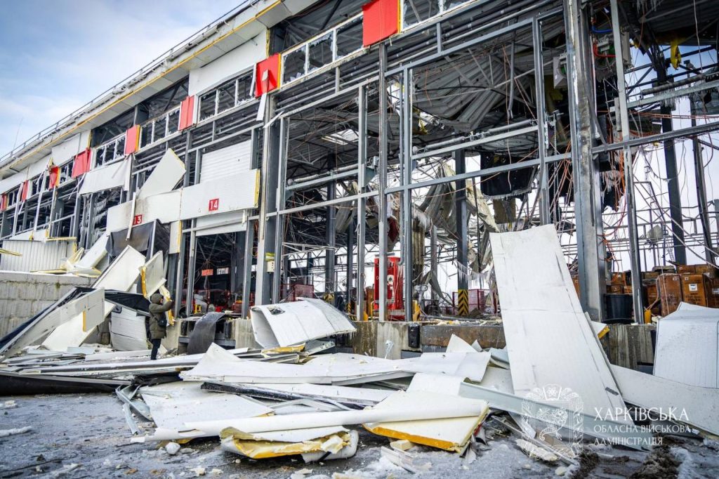 У Харківській області ракети зруйнували термінал «Нової пошти» (ФОТО)