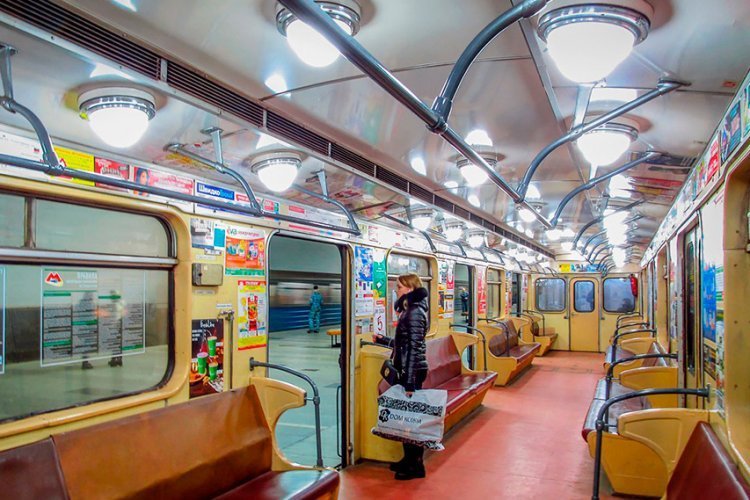 Сколько стоит реклама в харьковской подземке и почему прибыль идет мимо ...