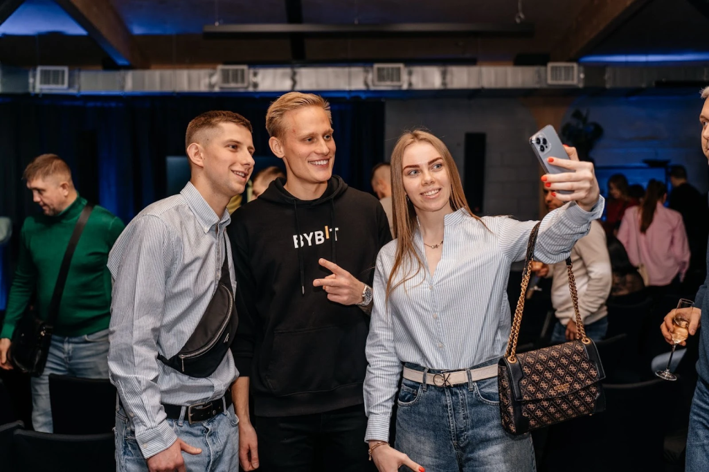 Александр Орловский с учениками FFA фото