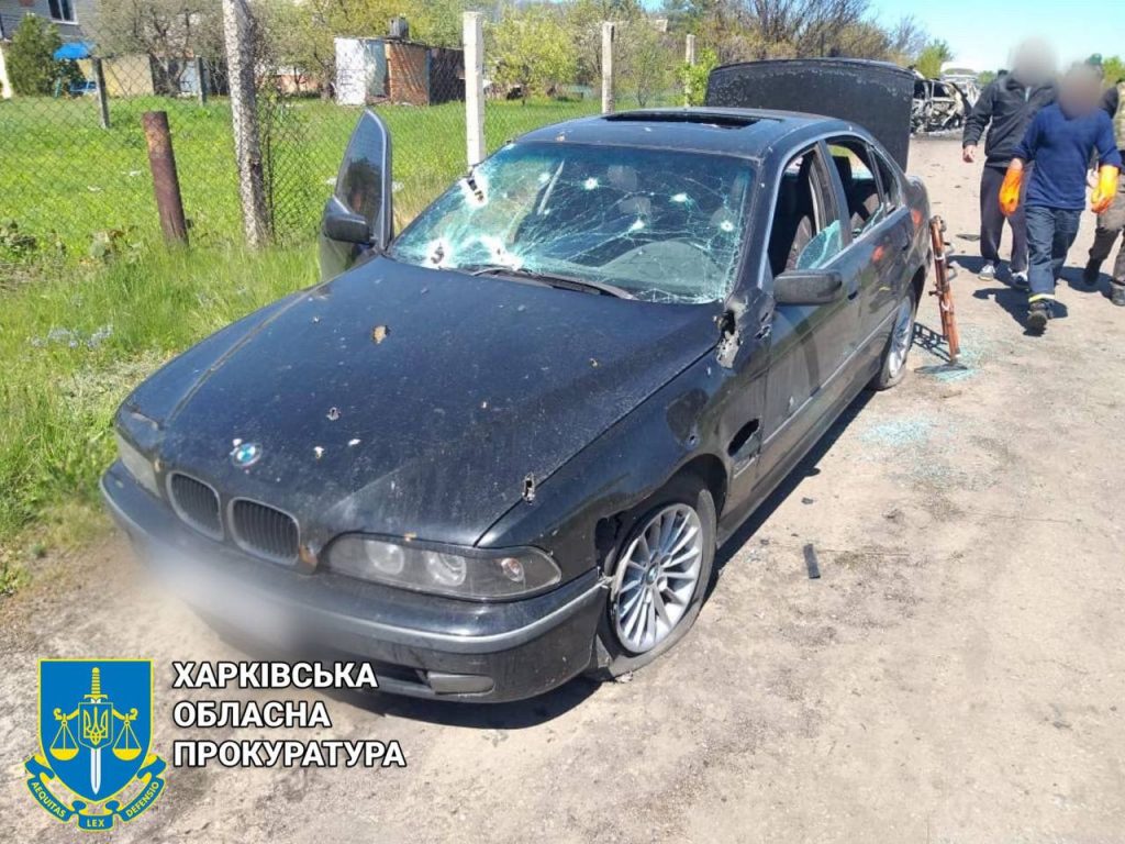 
                Русские оккупанты расстреляли колонну с мирными жителями: нашли машины с обгоревшими телами            