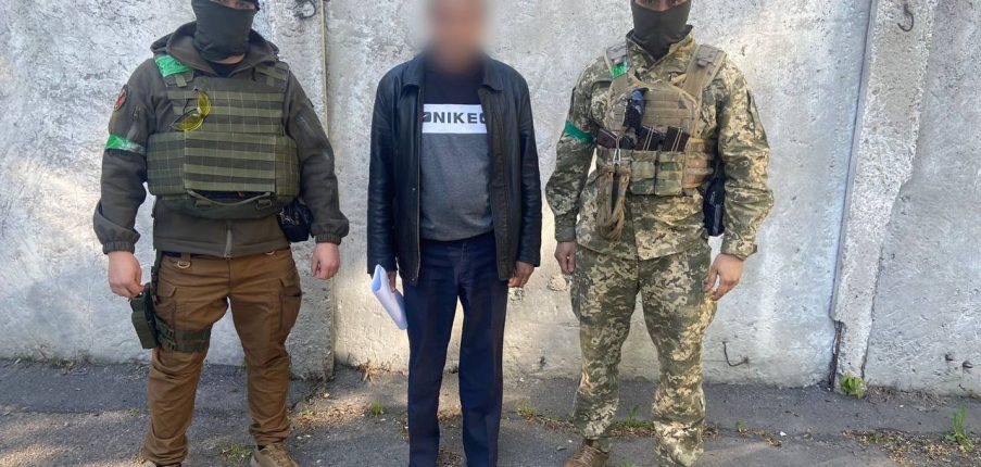
                В Харьковской области задержали двух чиновников, перешедших на сторону русских оккупантов            