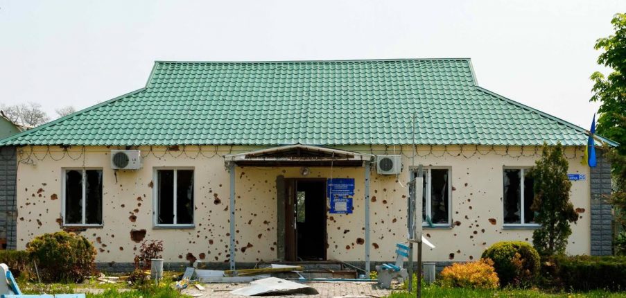 
                Из-за российских обстрелов за сутки погибли трое жителей Харьковской области            