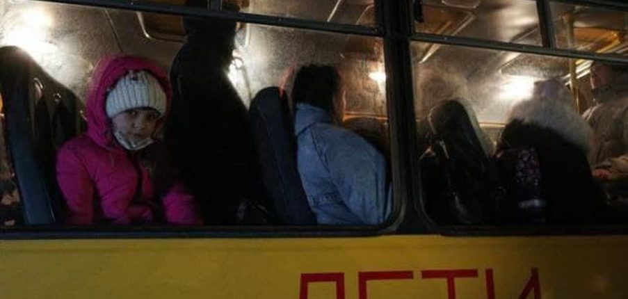 
                Российские оккупанты в Запорожской области заблокировали украинские эвакуационные автобусы            